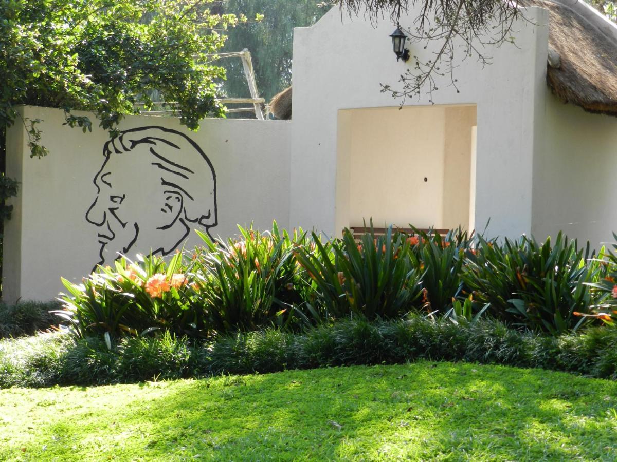 President Paul Kruger Guest Lodge Rustenburg Extérieur photo