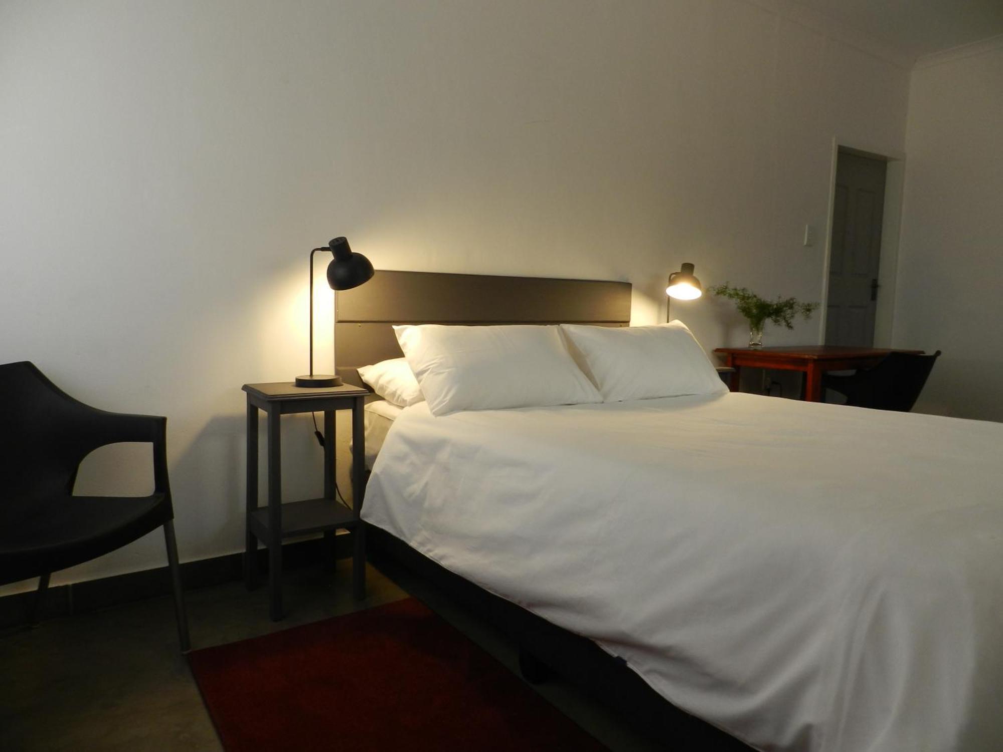 President Paul Kruger Guest Lodge Rustenburg Extérieur photo