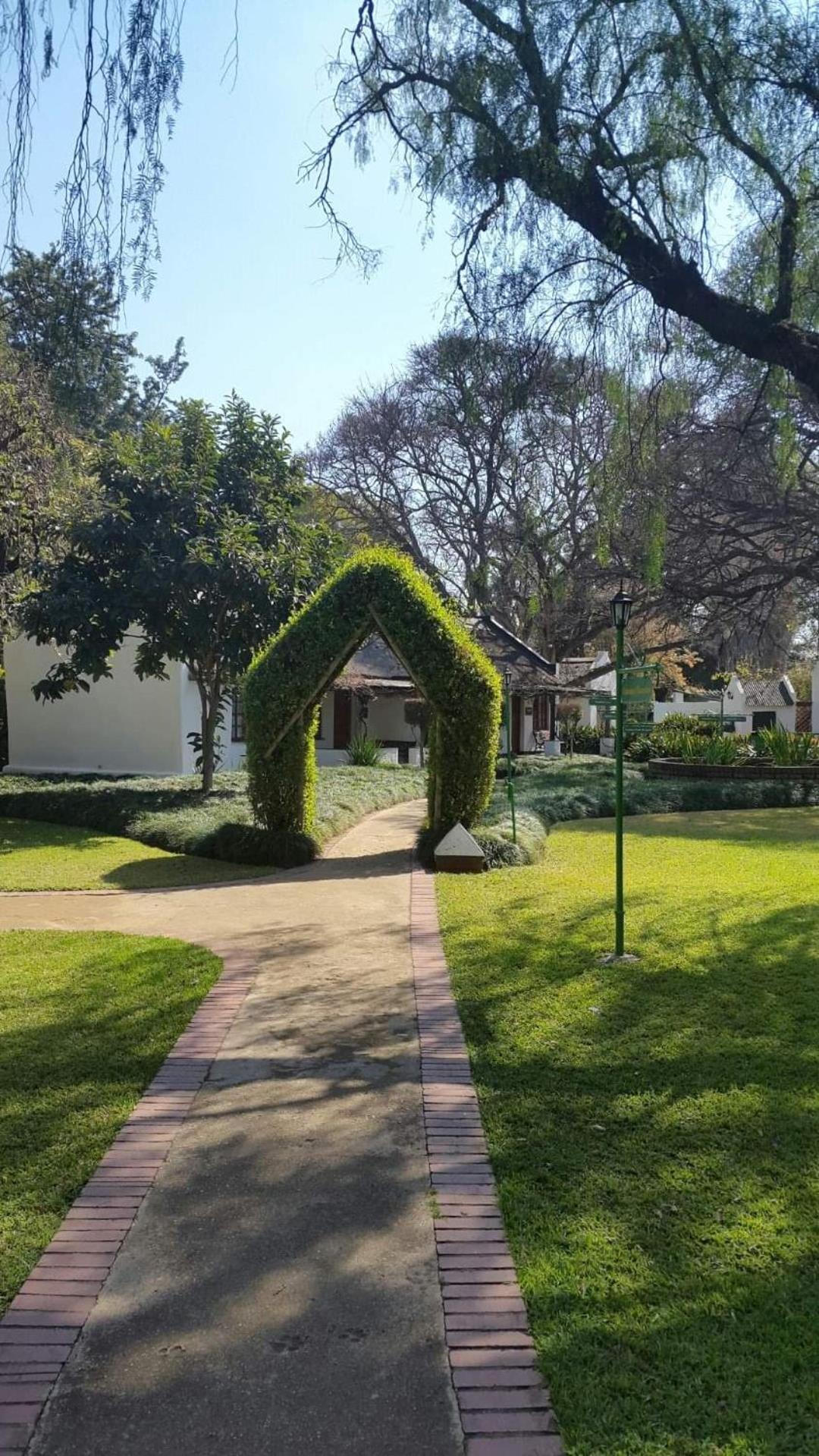 President Paul Kruger Guest Lodge Rustenburg Extérieur photo